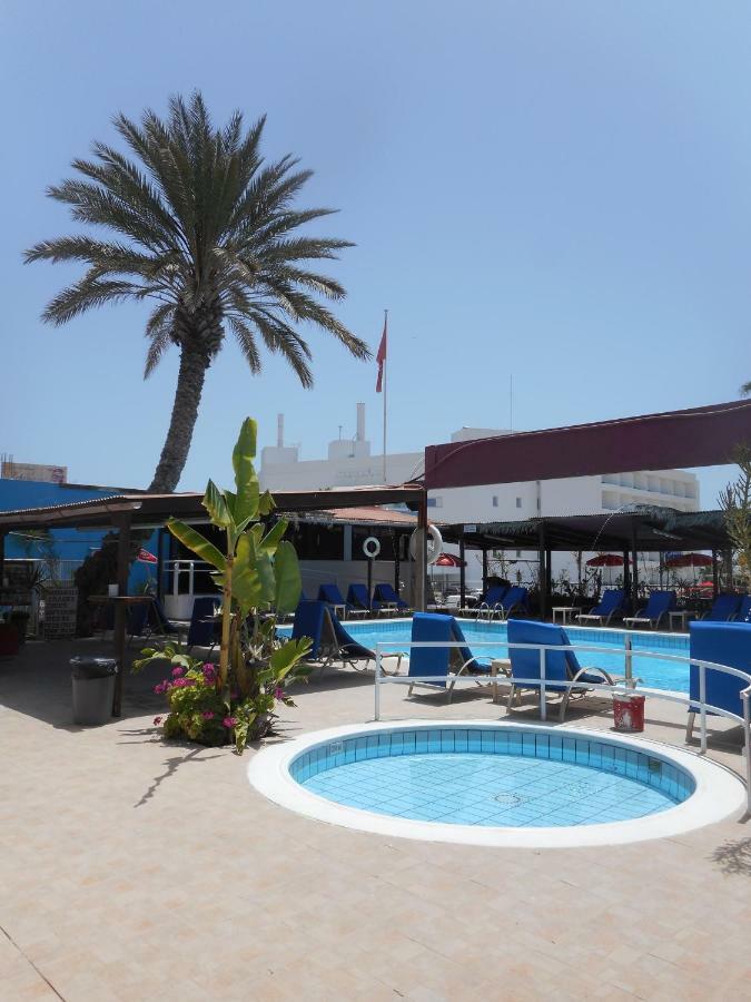Kkaras Hotel 3 Star アヤナパ エクステリア 写真